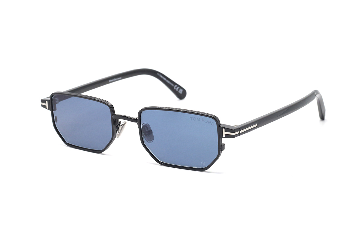 TOM FORD FT1360 01V 51