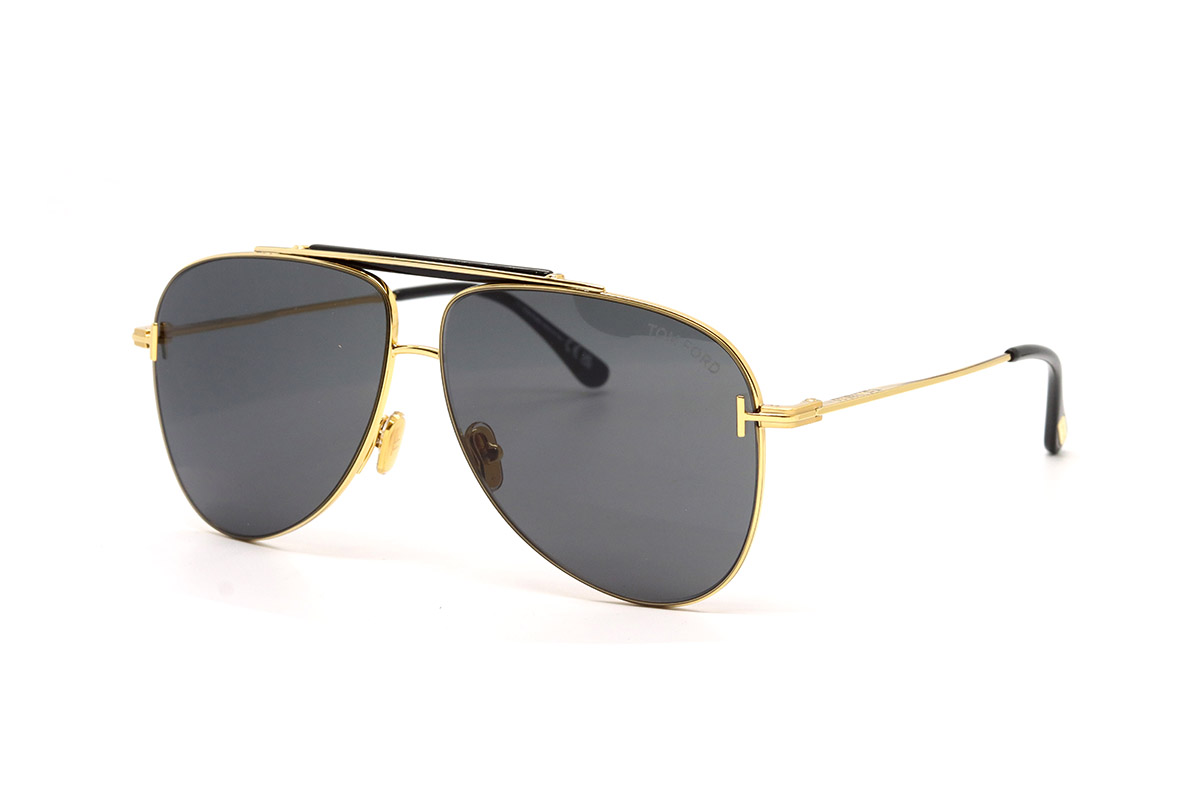 Солнцезащитные очки TOM FORD TOM FORD FT1018 30A 60