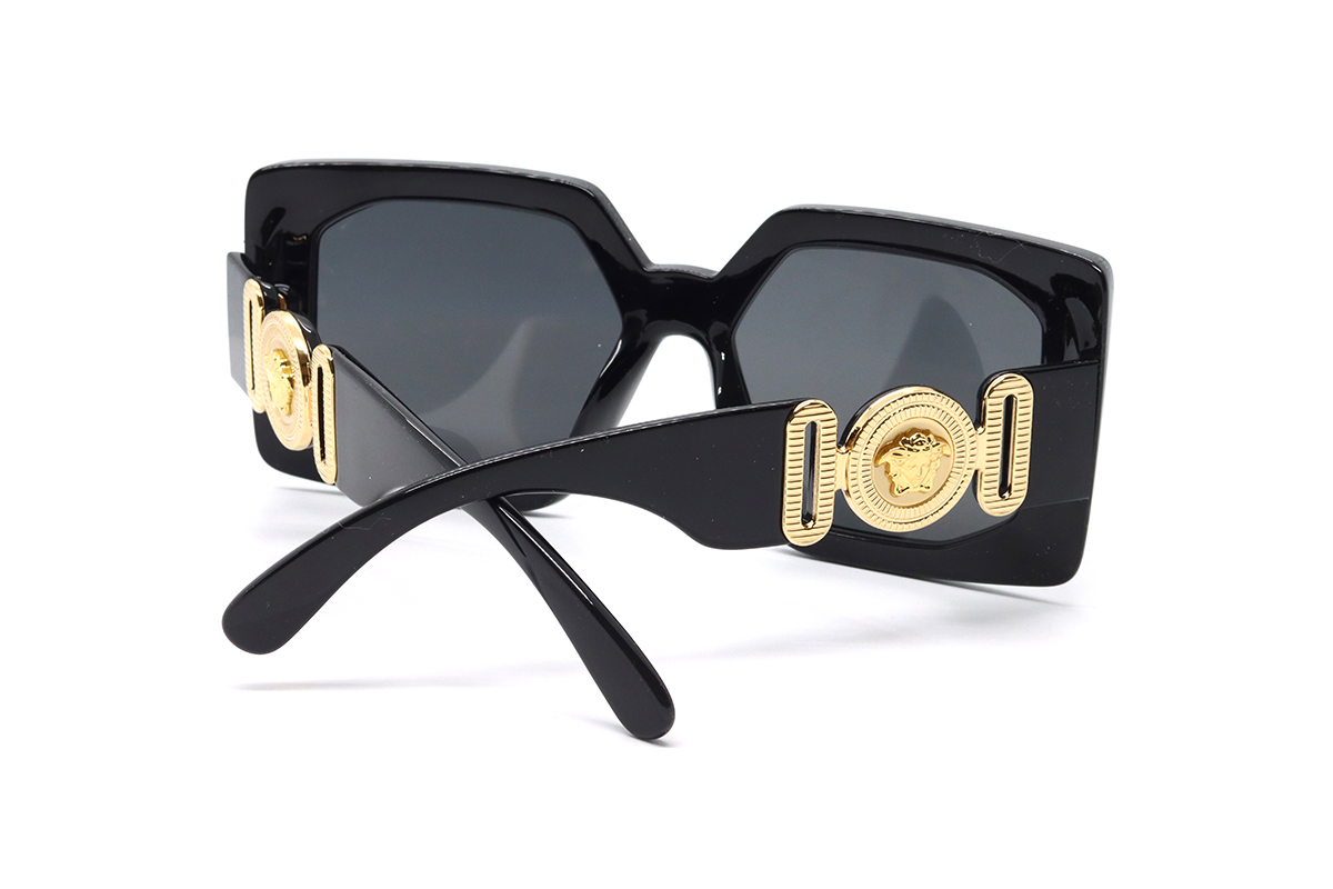 【2/9まで：savanna.dg88さま専用 】VERSACE サングラス 送料関係無料◇VERSACE マキシ メドゥーサ ビギー サングラス (VERSACE