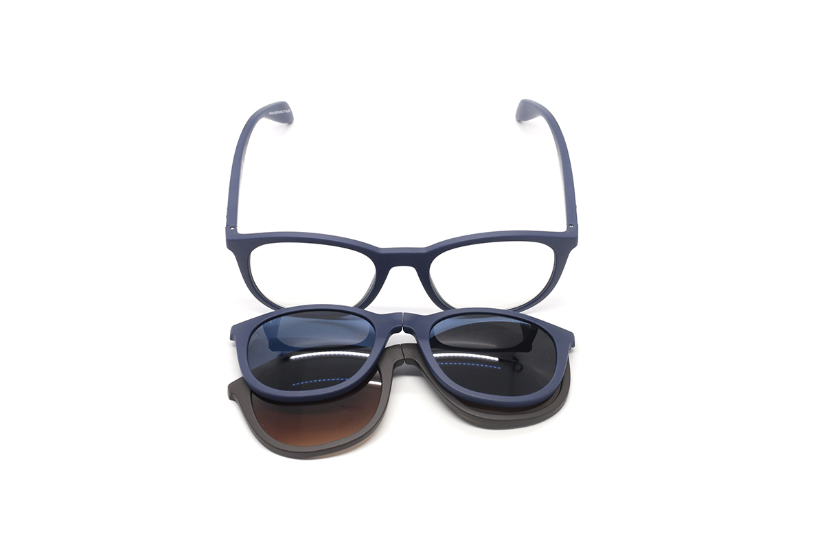 Сонцезахисні окуляри EMPORIO ARMANI EA 4211 61851W 52